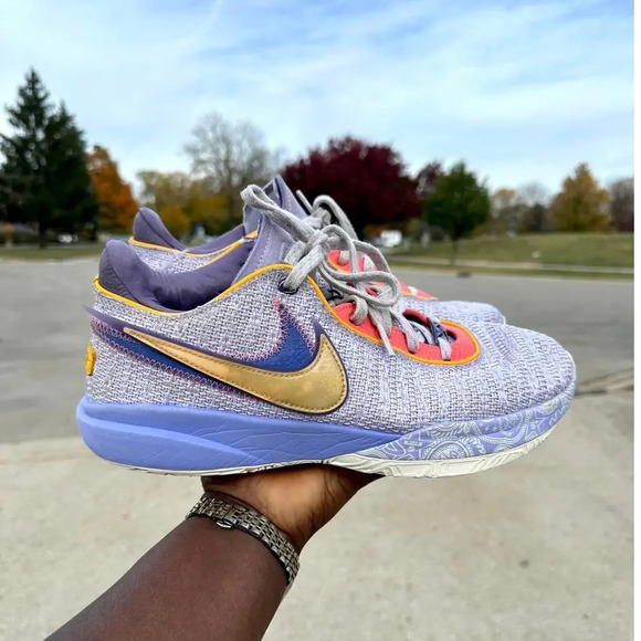Nike Lebron 20 Violet Frost Men’s Athletic Shoes Size 10 - Picture 4 of 17